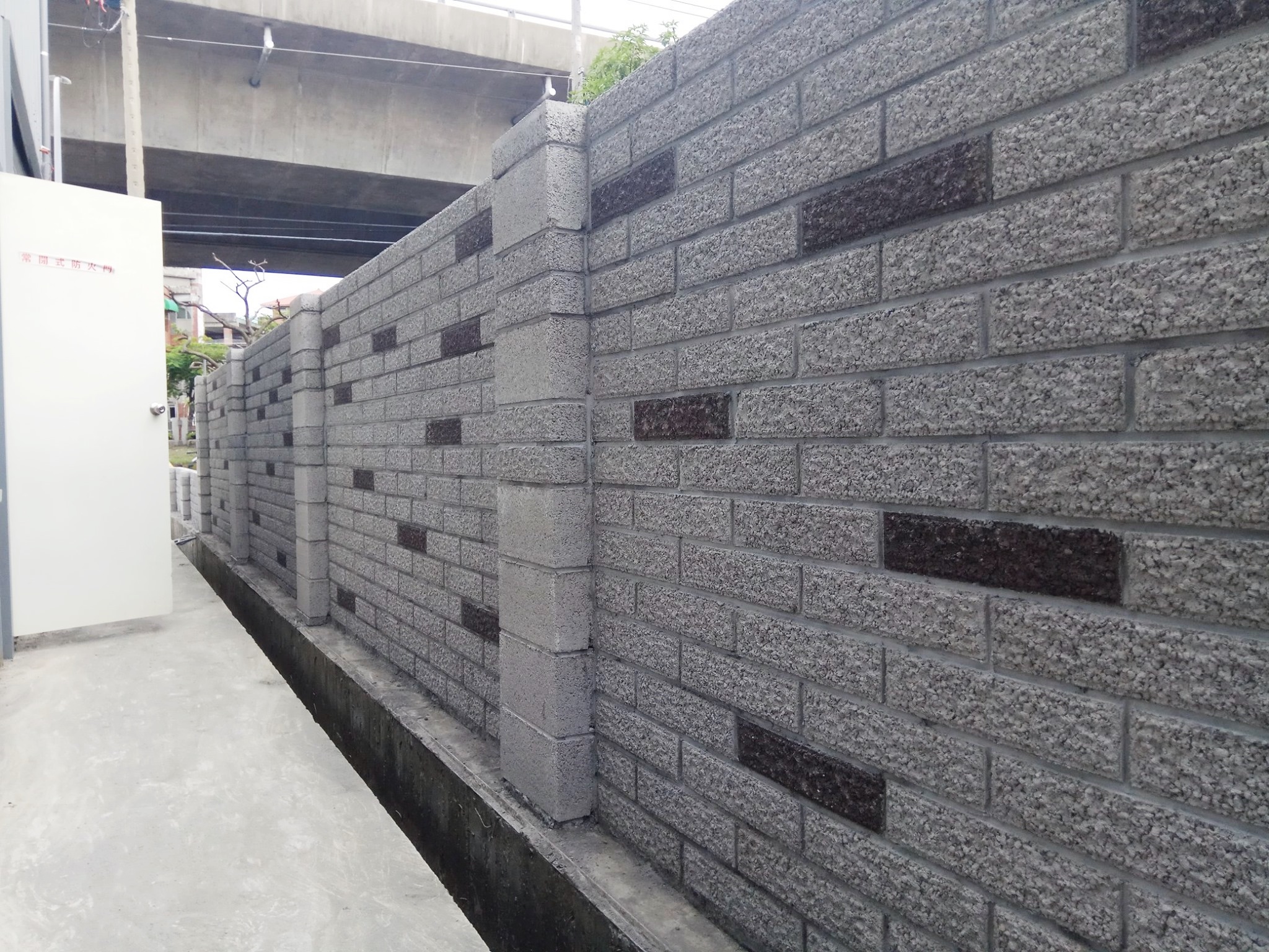 磚塊系列-團牆磚