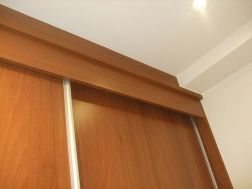 系統推拉門衣櫃造型收邊