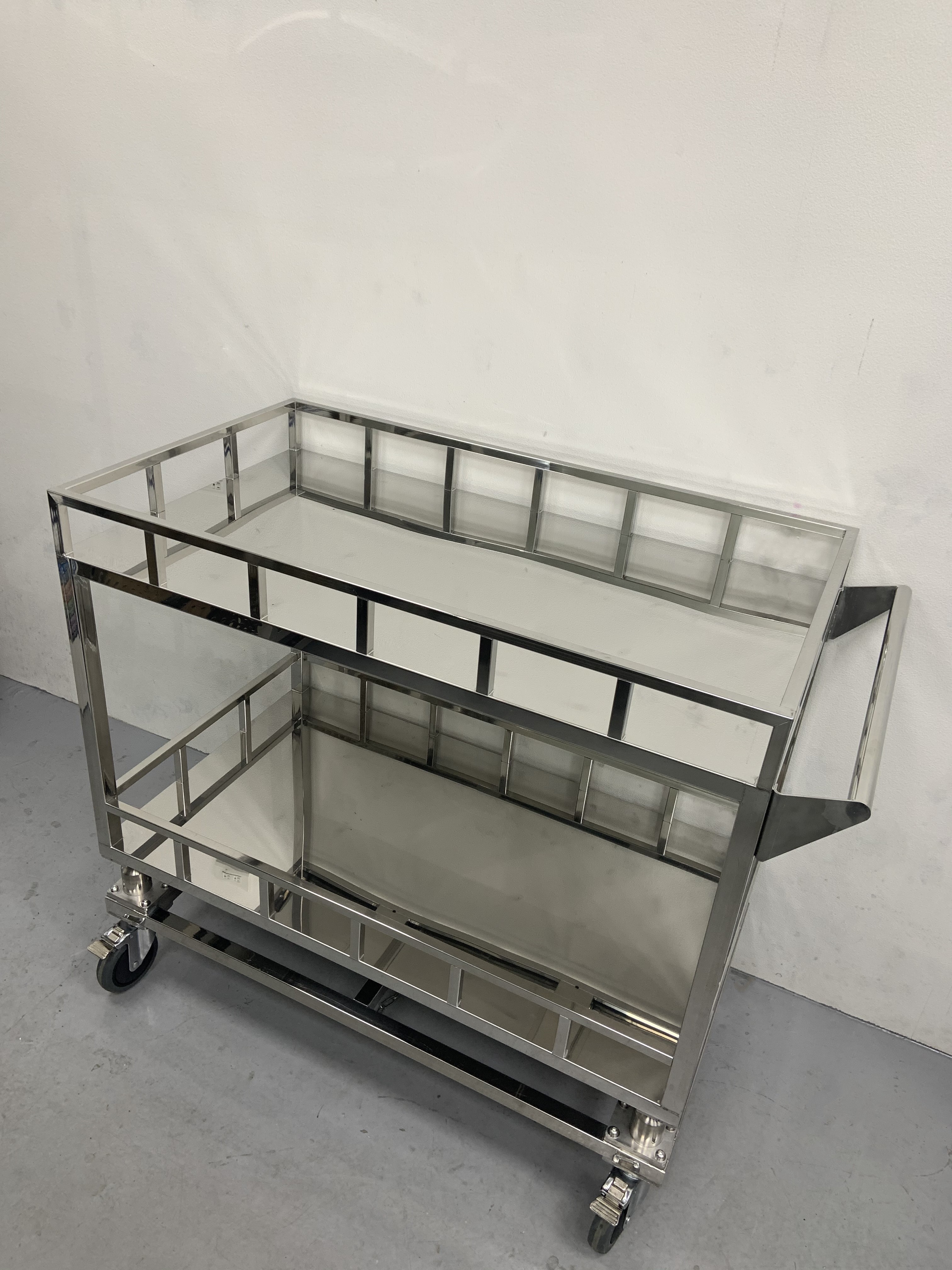 避震備料無沖孔推車(1070x610x1003)