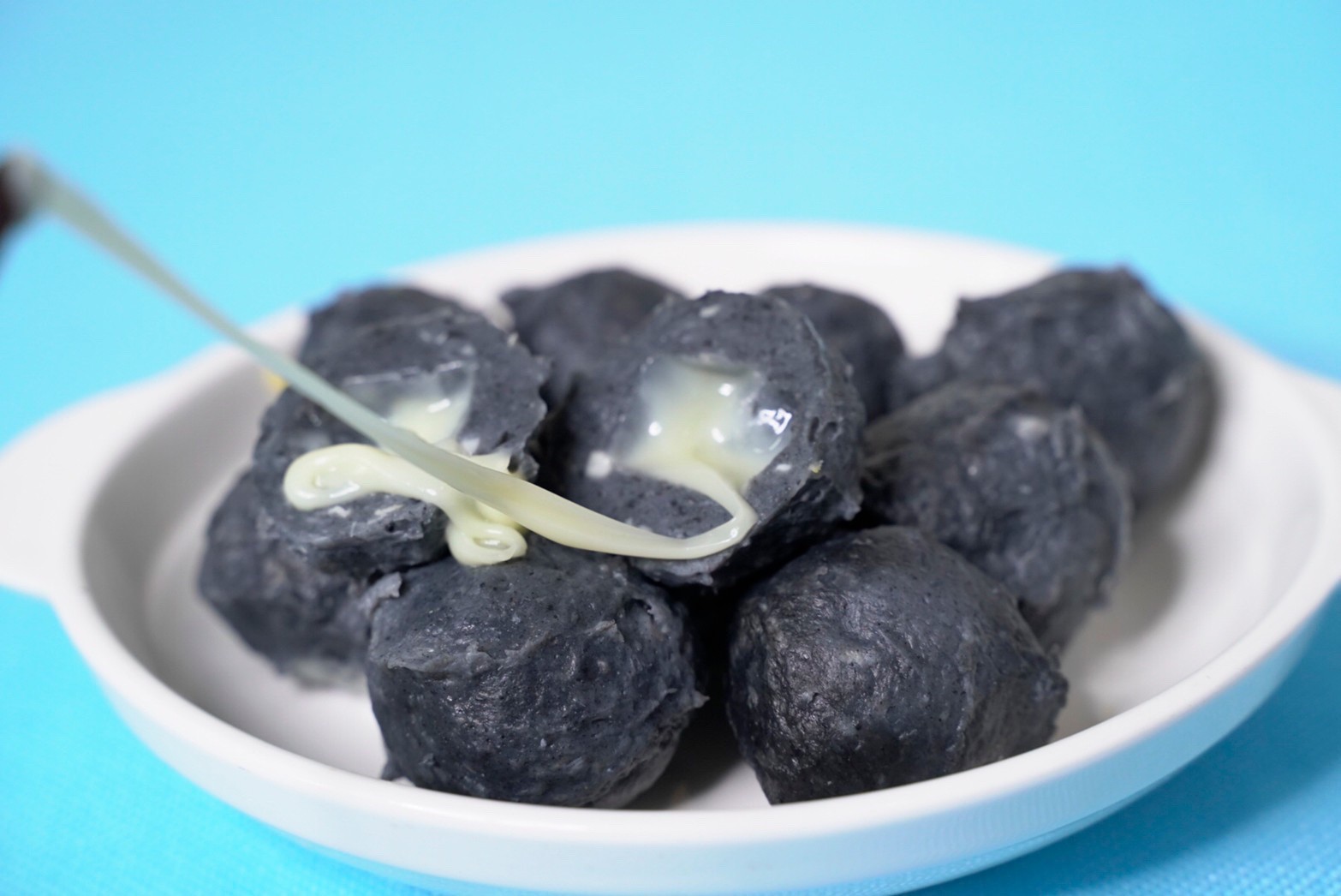 高雄上丸魚丸-馬卡龍魚丸(墨魚起司)