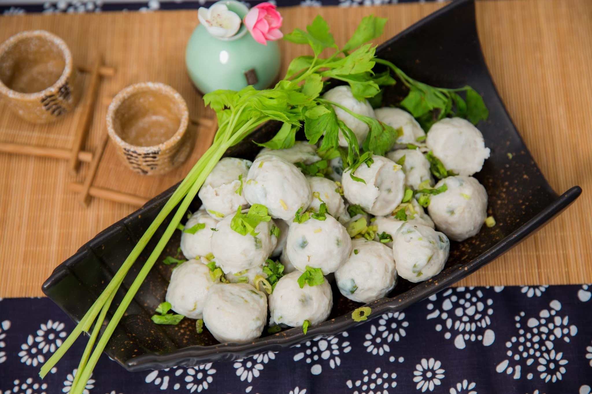 高雄上丸魚丸批發-虱目魚丸(芹菜口味)