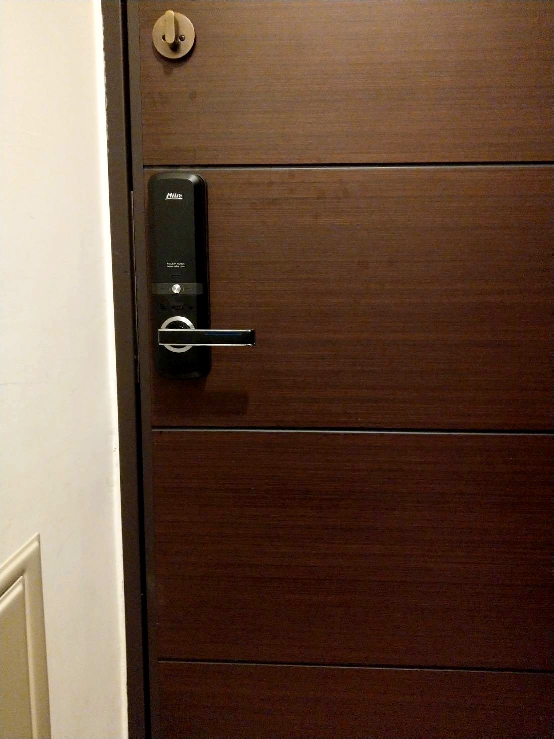 台中電子鎖安裝/台中電子鎖開配鎖7