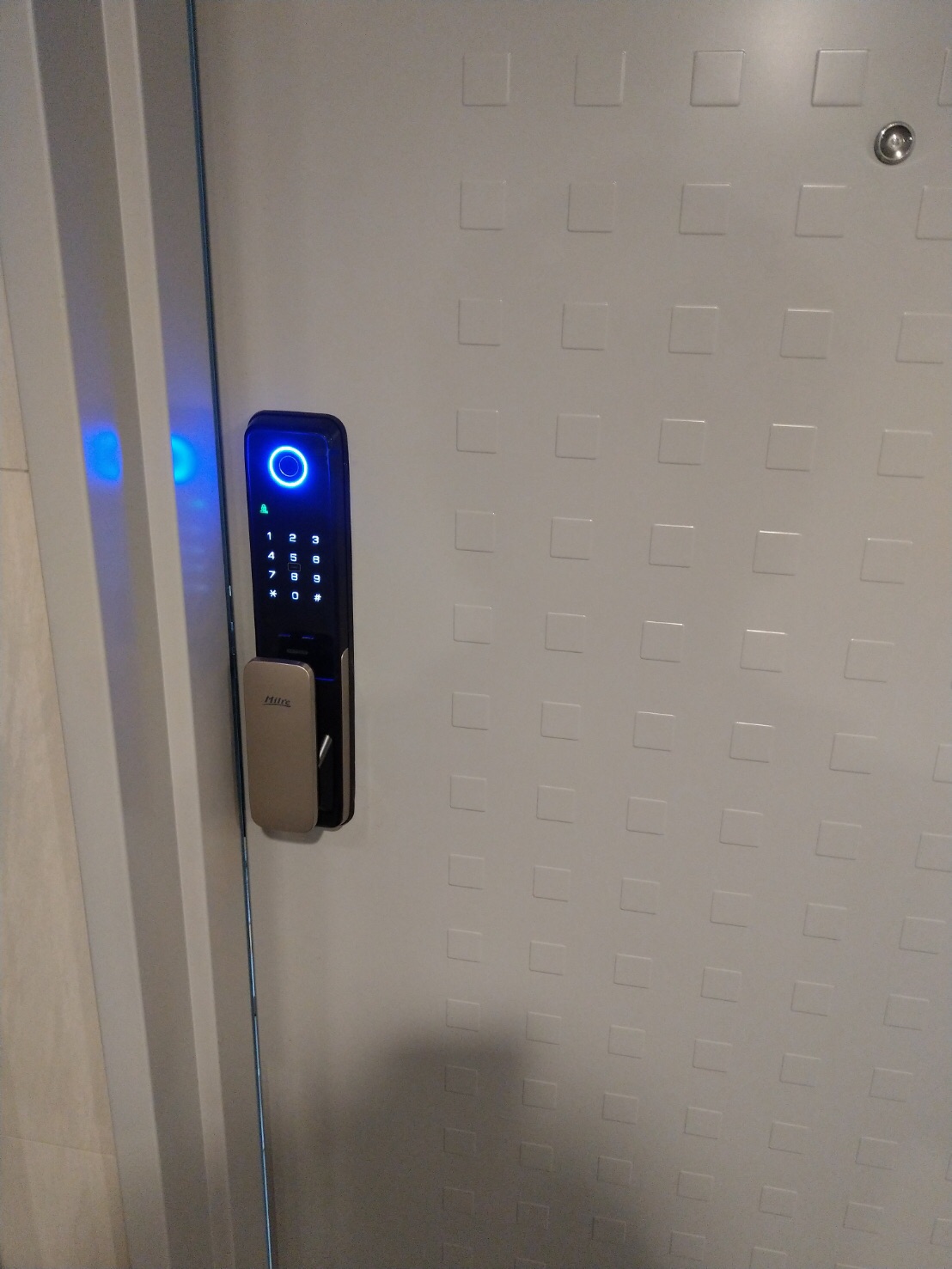 台中電子鎖安裝/台中電子鎖開配鎖