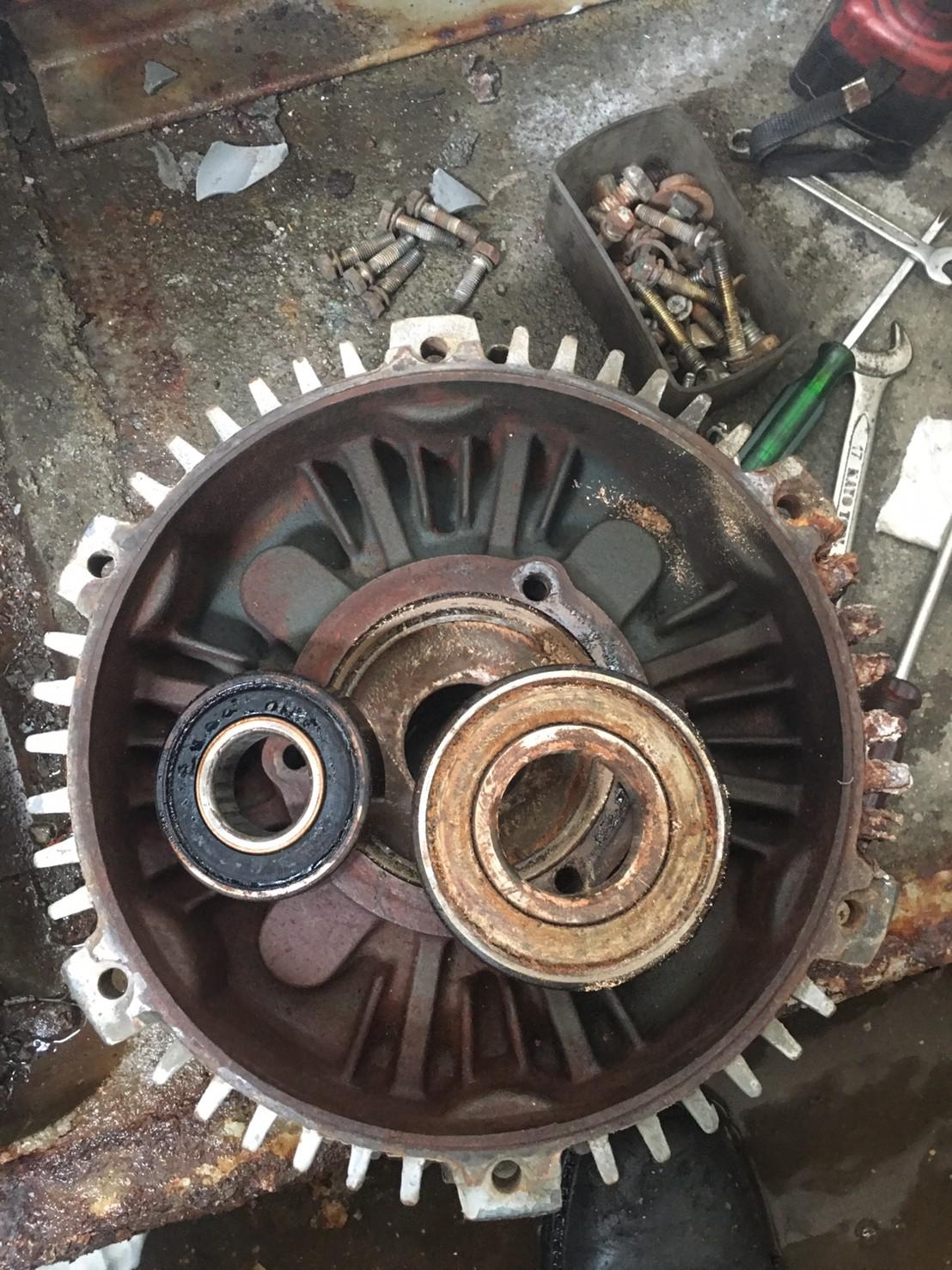 15HP4P同軸渦流泵浦(更換機械軸封及軸承)-前端軸承破裂