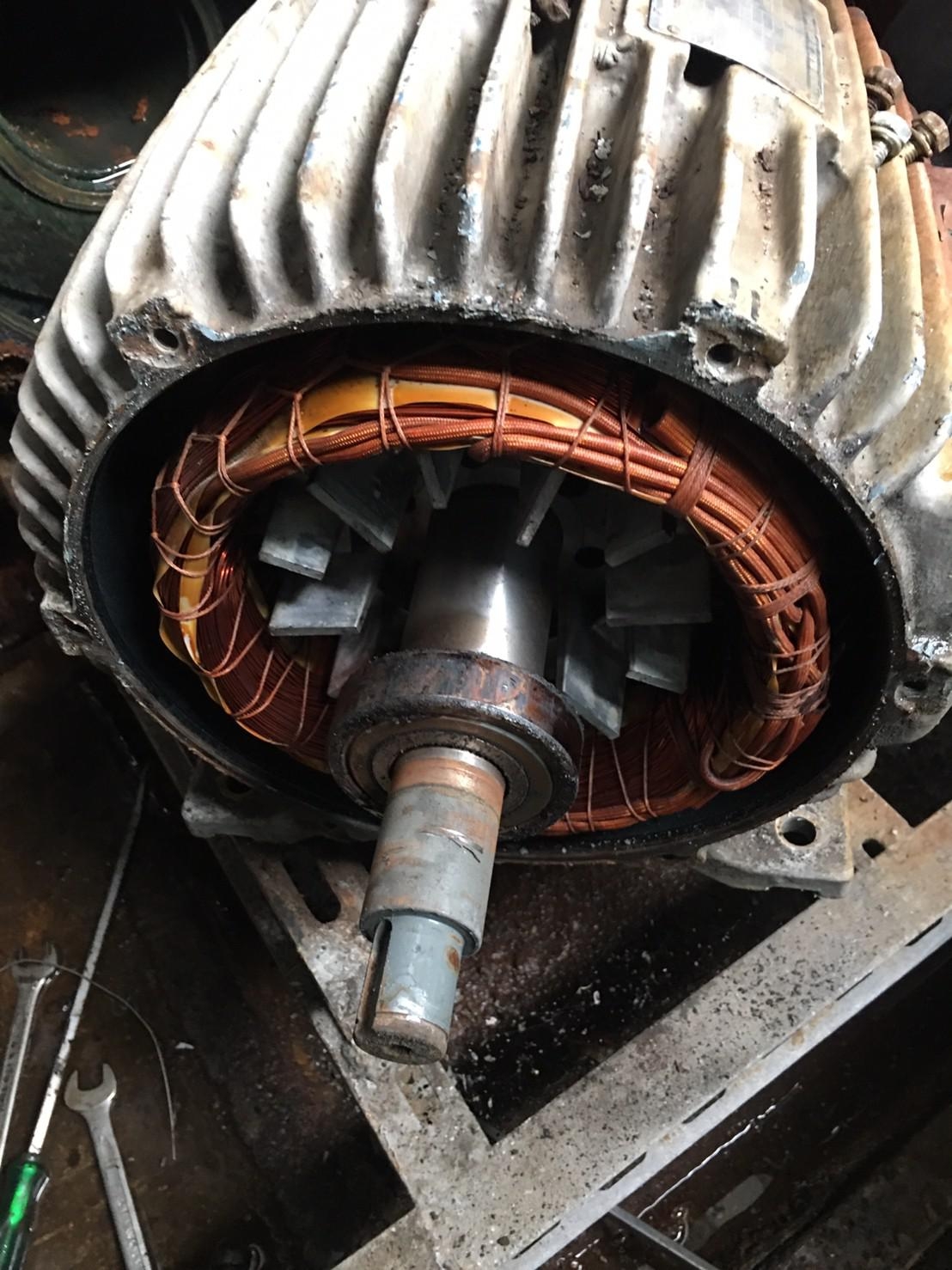 15HP4P同軸渦流泵浦(更換機械軸封及軸承)-前端軸承破裂