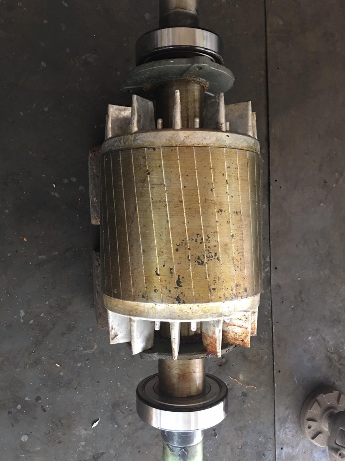 75HP馬達重新整理(重繞線圈及馬達軸承及電木版改善及線圈絕緣度加強)