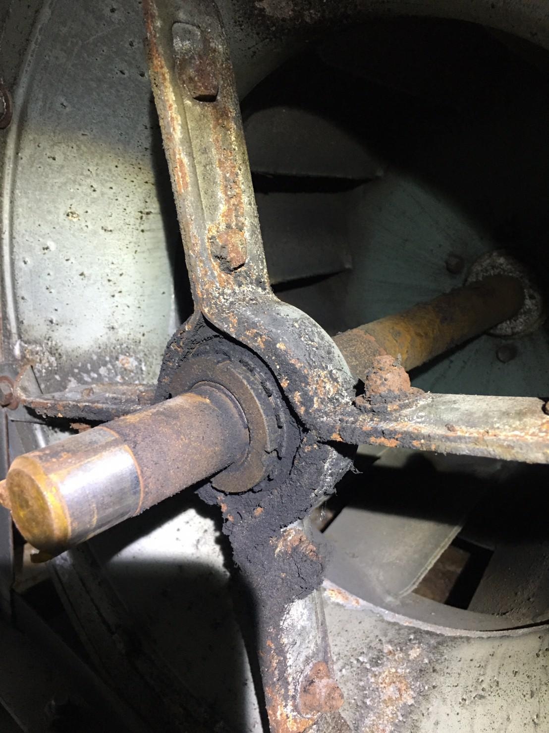 空調箱傳動機構(更換座式軸承及馬達軸承及皮帶)