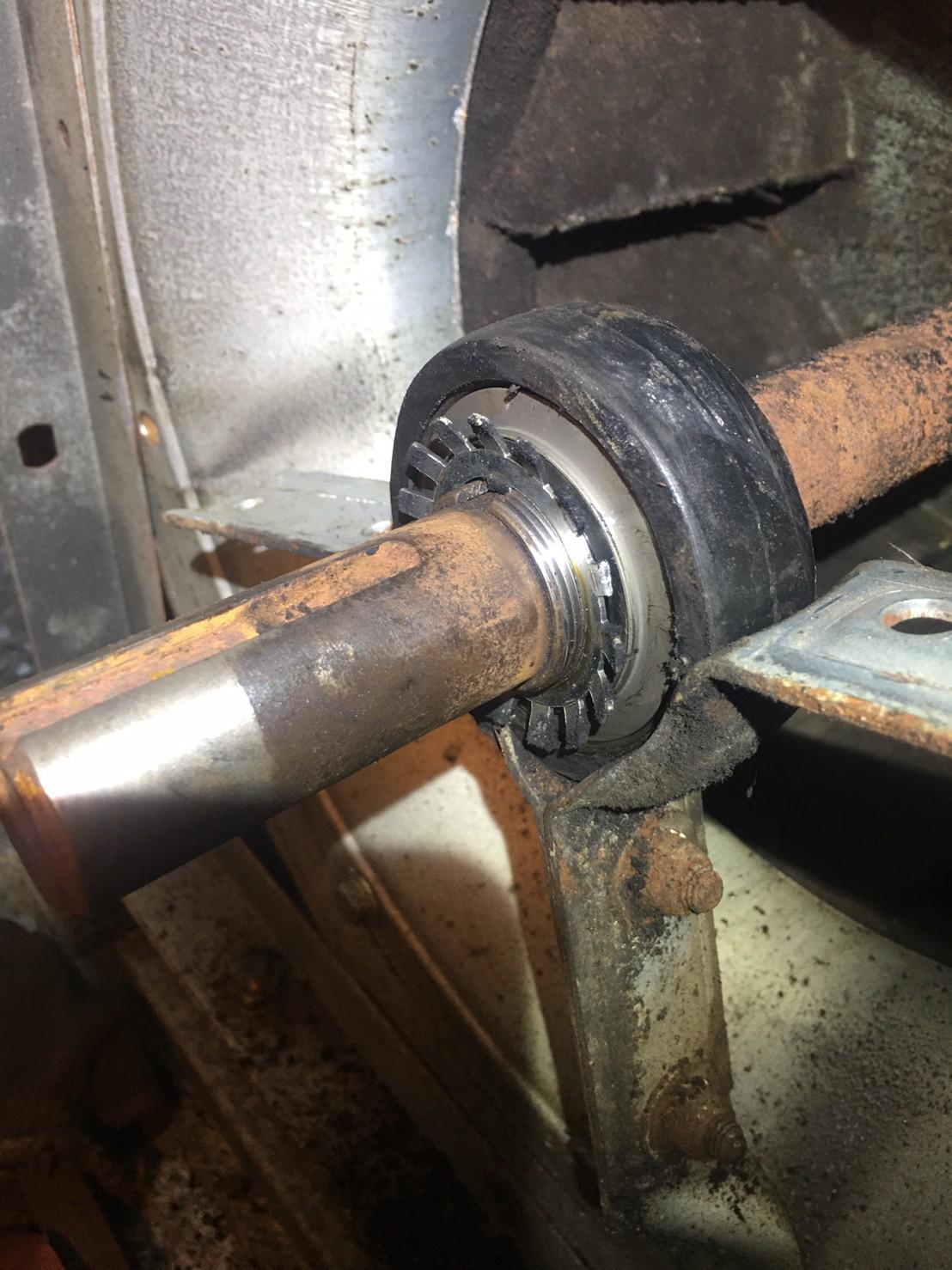 空調箱傳動機構(更換座式軸承及馬達軸承及皮帶)