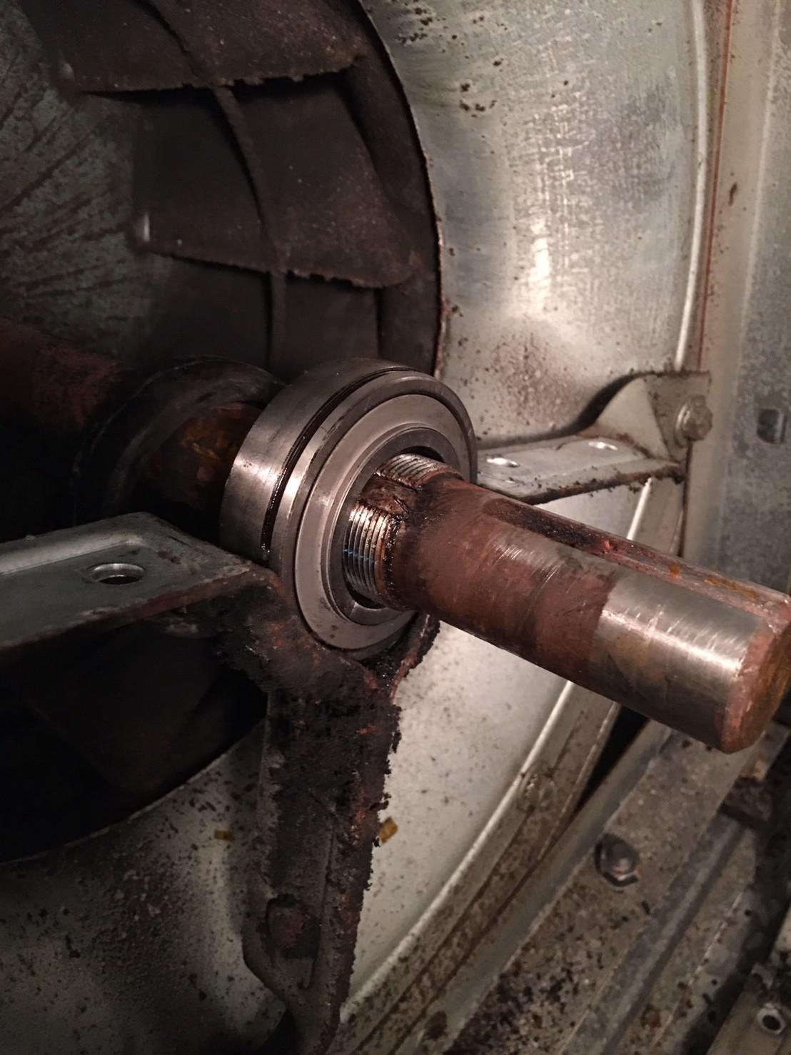 空調箱傳動機構(更換座式軸承及馬達軸承及皮帶)