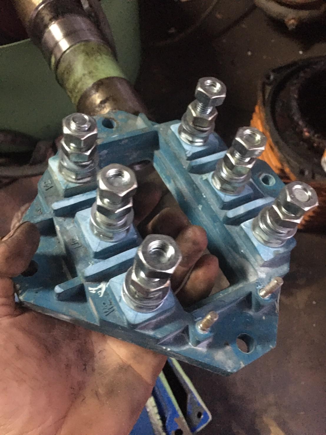 75HP馬達重新整理(重繞線圈及馬達軸承及電木版改善及線圈絕緣度加強)