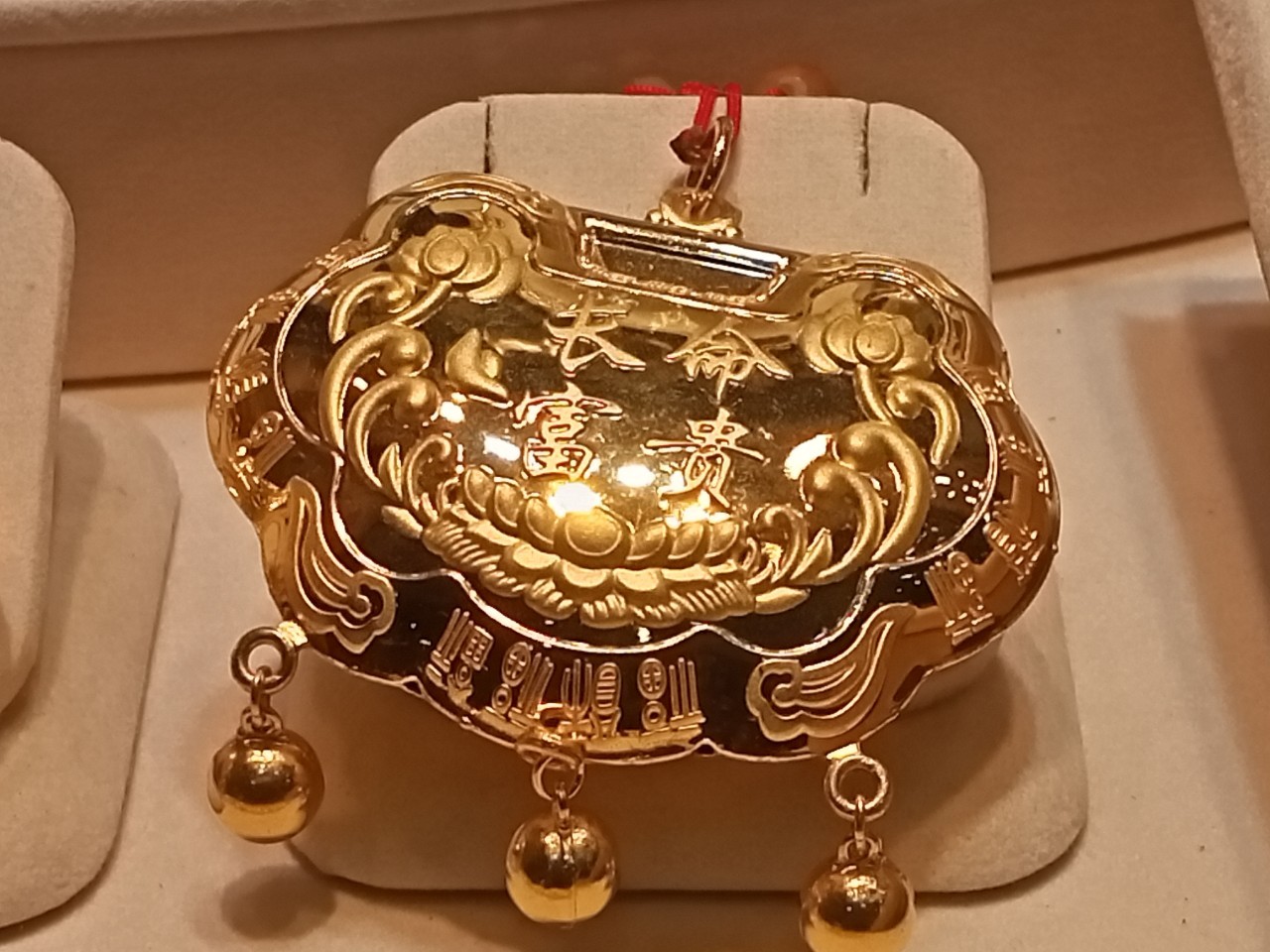 黃金鑽石借款-590金泰當舖提供板橋黃金鑽石借款,樹林機車借款,公營當舖,新北市黃金鑽石借款,台北市黃金借款,24小時當舖,假日當舖,新北市機車借款,台北市黃金借款,三重黃金借款,樹林黃金借款,板橋黃金借款,土城黃金典當借款,迴龍黃金借款,桃園黃金借款,新莊黃金借款,鶯歌黃金借款,龜山黃金借款,三峽黃金借款,八德黃金借款,林口黃金借款,興仁花園夜市黃金借款,新莊後港黃金借款,新北市黃金當鋪,新北推薦當鋪,新北低利息當鋪,金飾借款,當金項鍊,當金飾,當鑽石24