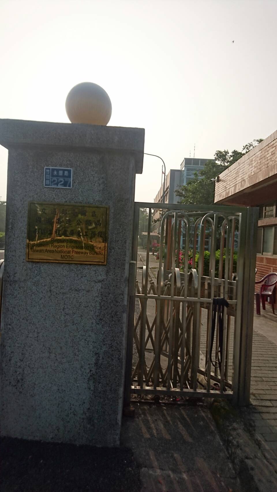 高公局透明電梯