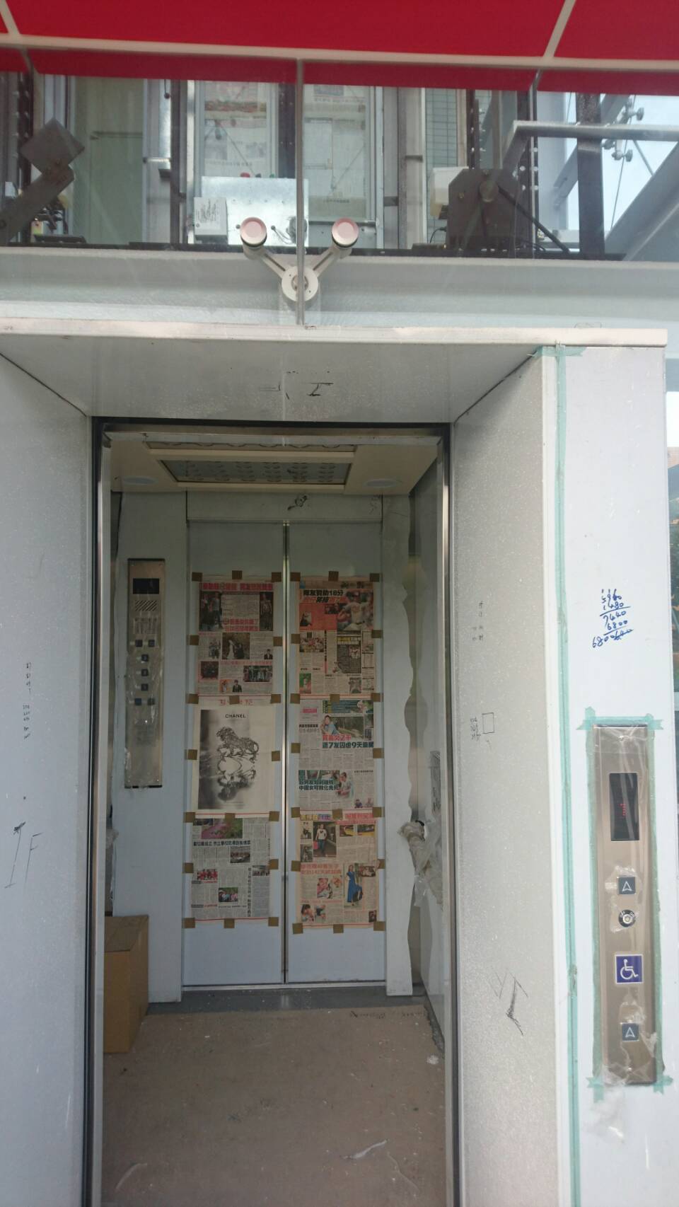 高公局透明電梯