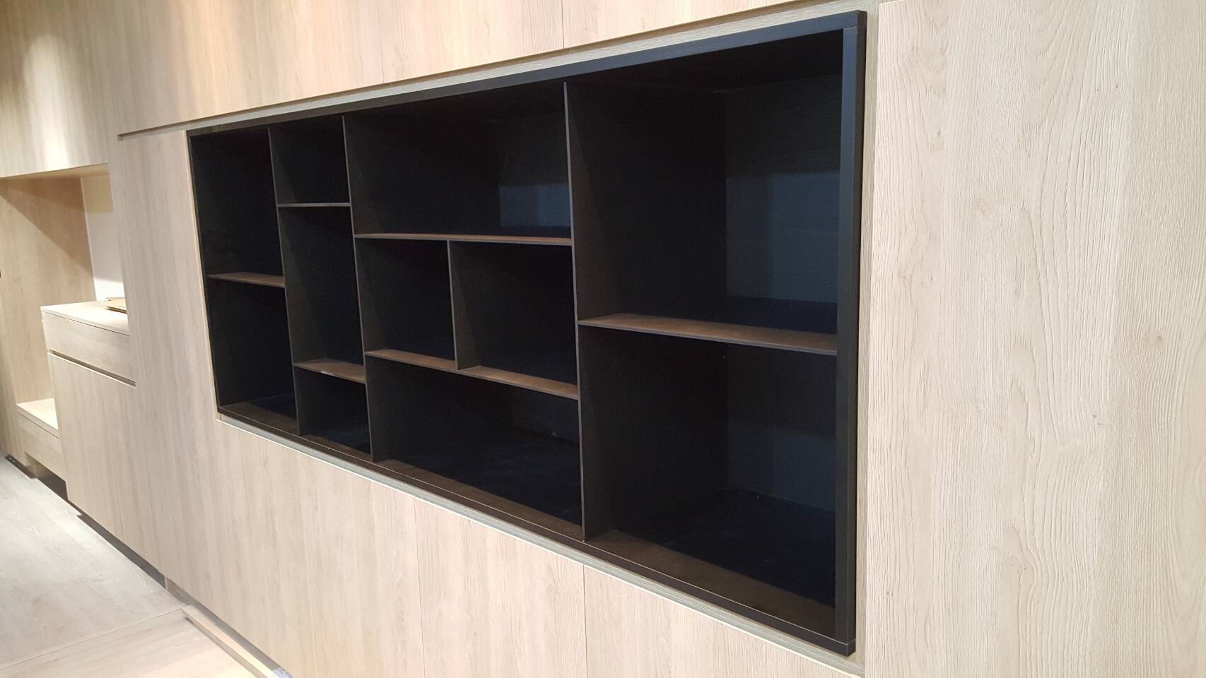 客製化鐵件-內崁壁式收納層架