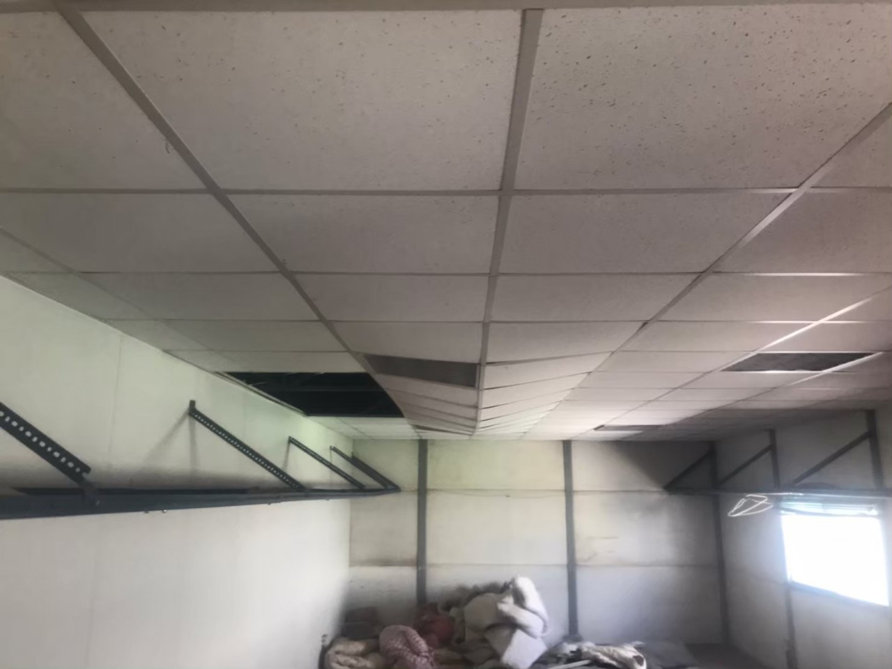 高雄天花板修復