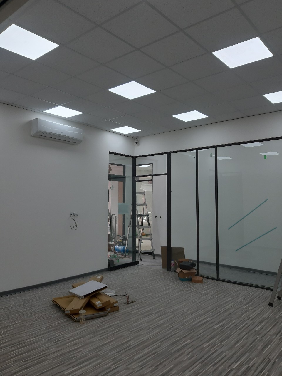 高雄輕隔間天花板