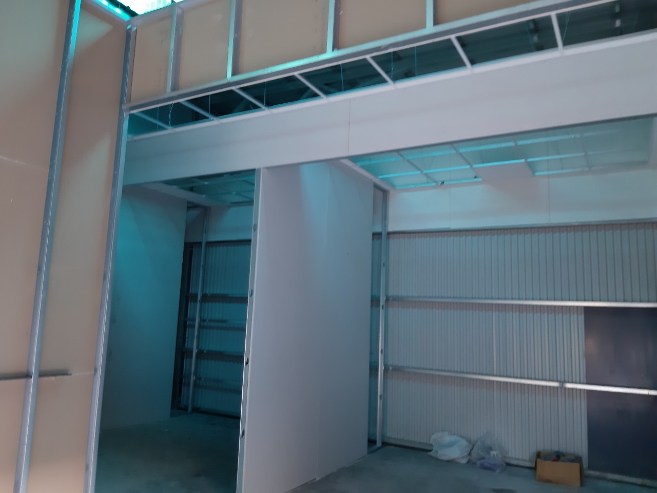 高雄輕隔間天花板