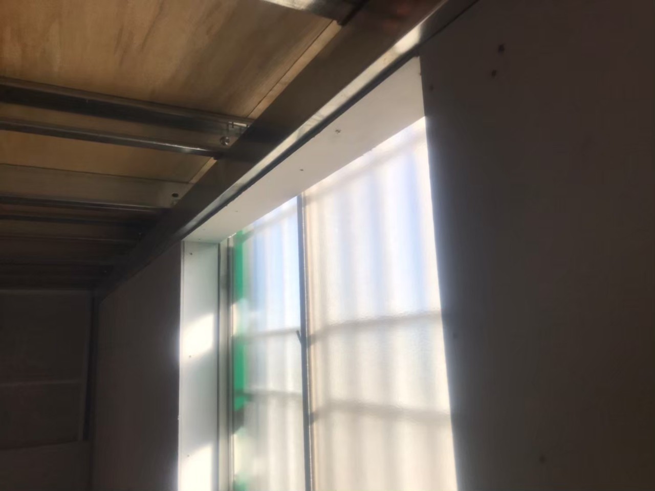 高雄鐵皮屋隔熱隔間工程