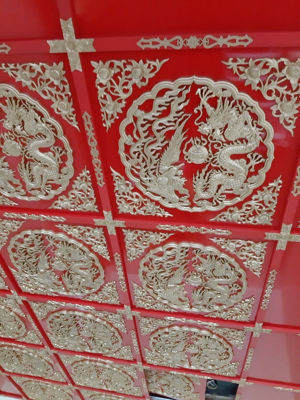 高雄天花板立體突