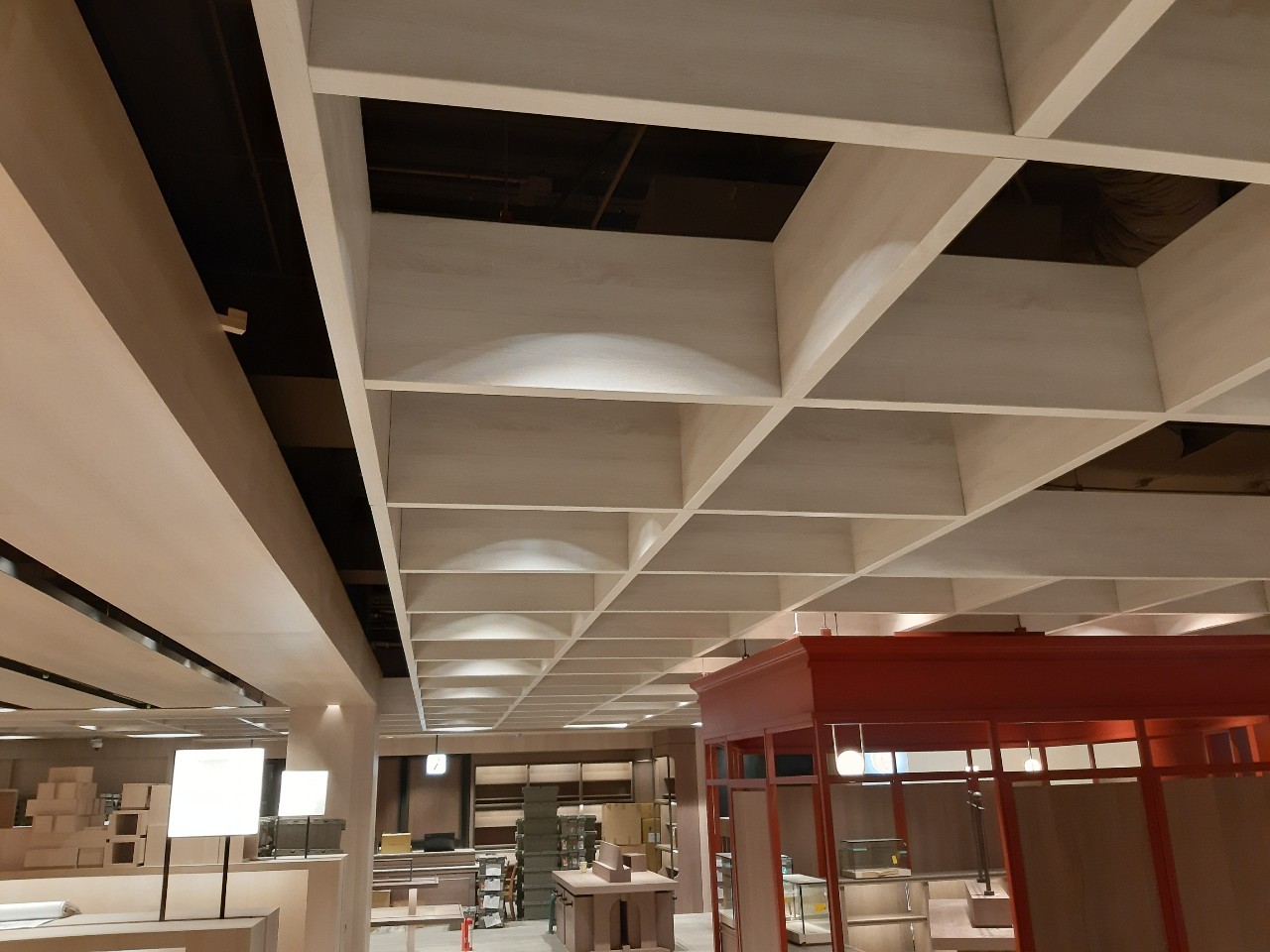 高雄悅誠廣場誠品書店、騎樓鋁棧板防颱企口_210107_2