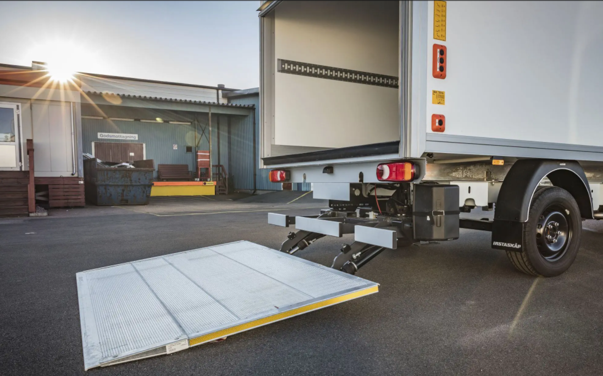 ZEPRO尾門-標準升降尾板