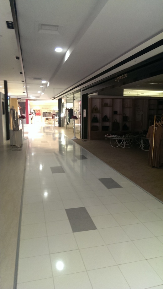 商場專櫃油漆噴漆(新光三越)