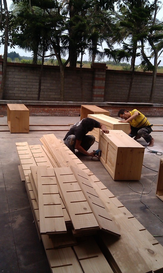 商場專櫃油漆噴漆(新光三越)