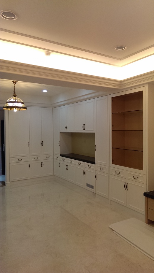 新莊幸福路室內噴漆