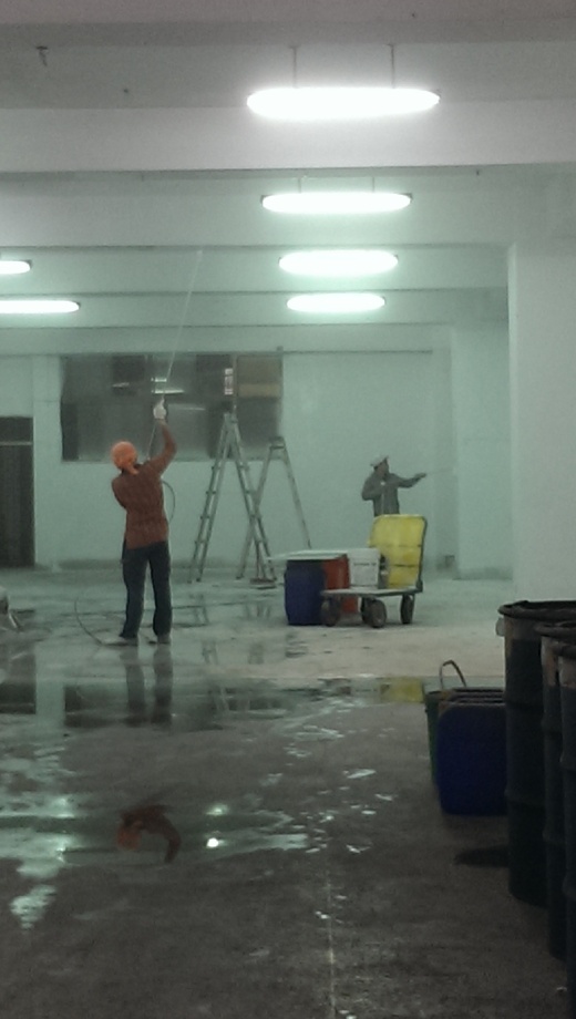 龜山迴龍工業區萬壽路廠房噴漆