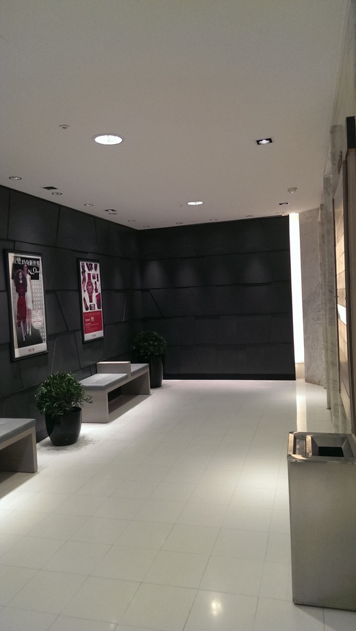 商場專櫃油漆噴漆(新光三越)