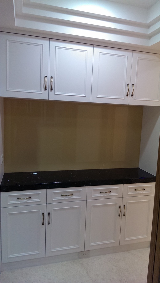 新莊幸福路室內噴漆