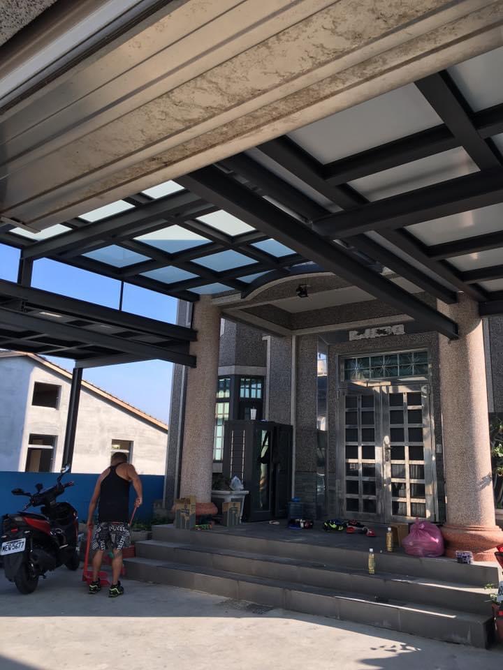 台南住宅採光罩施工