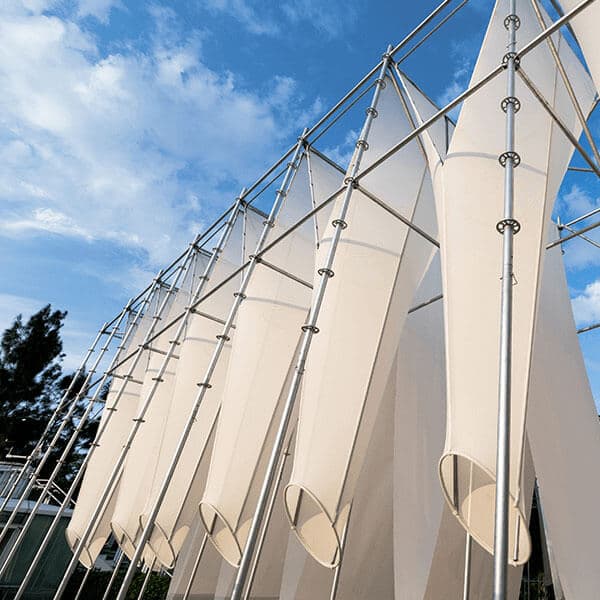 改造鷹架成構造主體