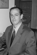 麥克羅素　顧問