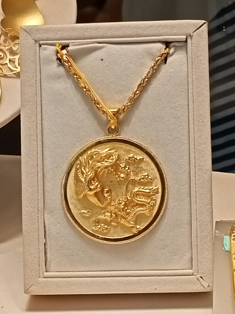 黃金借款案例-禾豐當舖提供台北黃金借款,萬華當舖推薦,台北市當鋪,萬華黃金借款,大同區黃金借款,中山區黃金借款,中正黃金當舖,大安當舖,永和黃金借款,中和黃金借款,三重黃金借款,新莊黃金借款,新北市黃金借款,24小時當舖,假日當舖,台北市萬華黃金借款舖,西門町黃金借款,龍山寺黃金當舖,艋舺當舖,台北車站附近黃金借款,萬華黃金借錢,黃金借錢,金項鍊借款,金飾借款,黃金典當,黃金借款利息低,黃金借款額度高,新北市黃金借款,萬華推薦當鋪,萬華低利息當鋪10