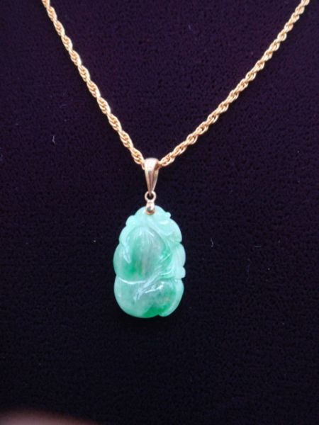 玉墜項鍊-流當品,三重流當品,玖泰當舖,新北市當舖,台北橋當舖,三重區當舖,五股區當舖,蘆洲區當舖,新莊區當舖,泰山區當舖,24小時當舖,假日當舖