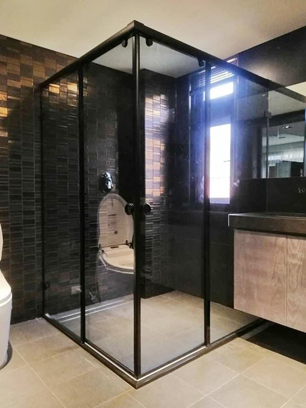 淋浴推拉門-L型推開門