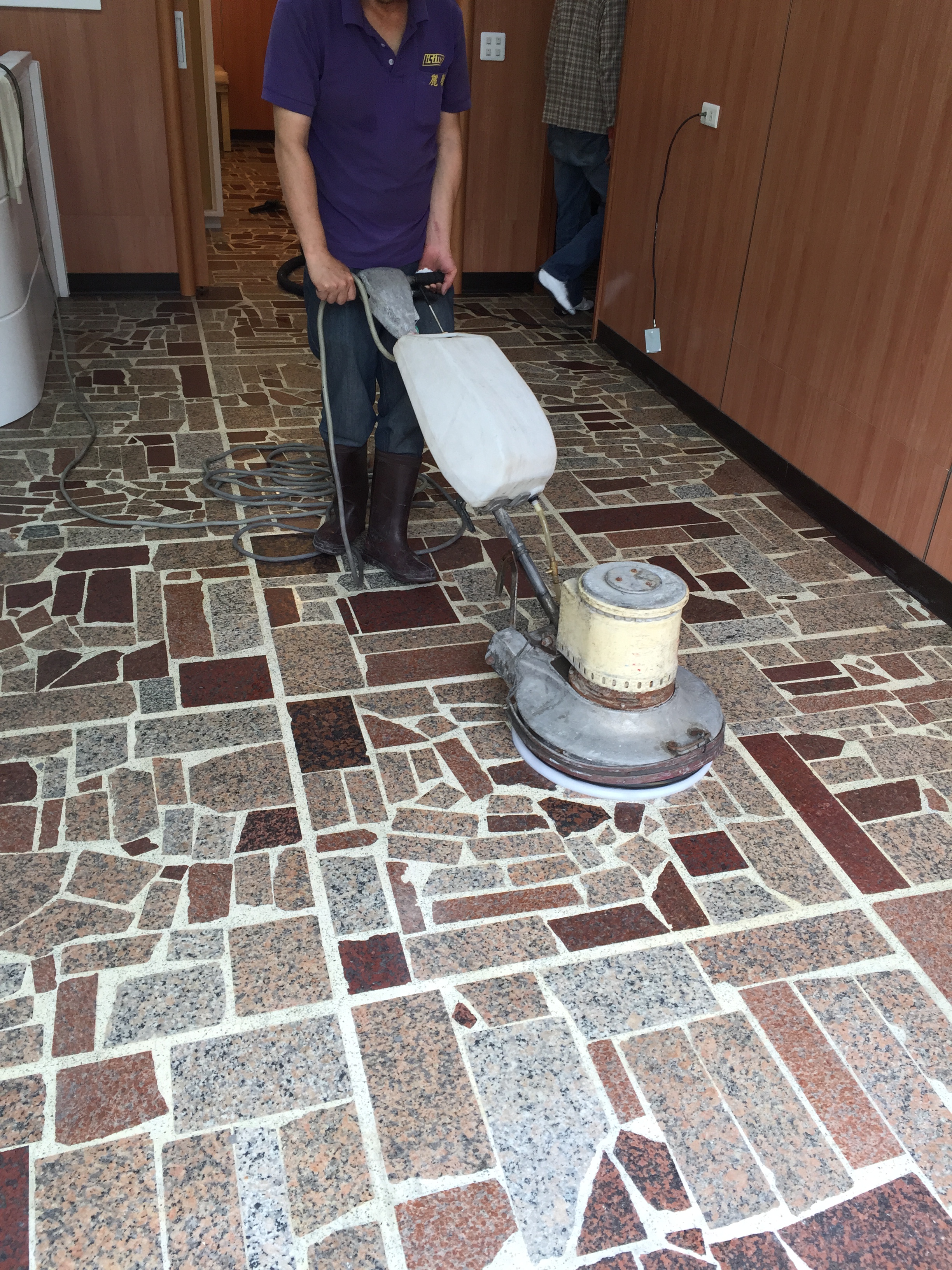 花崗石亂石清洗