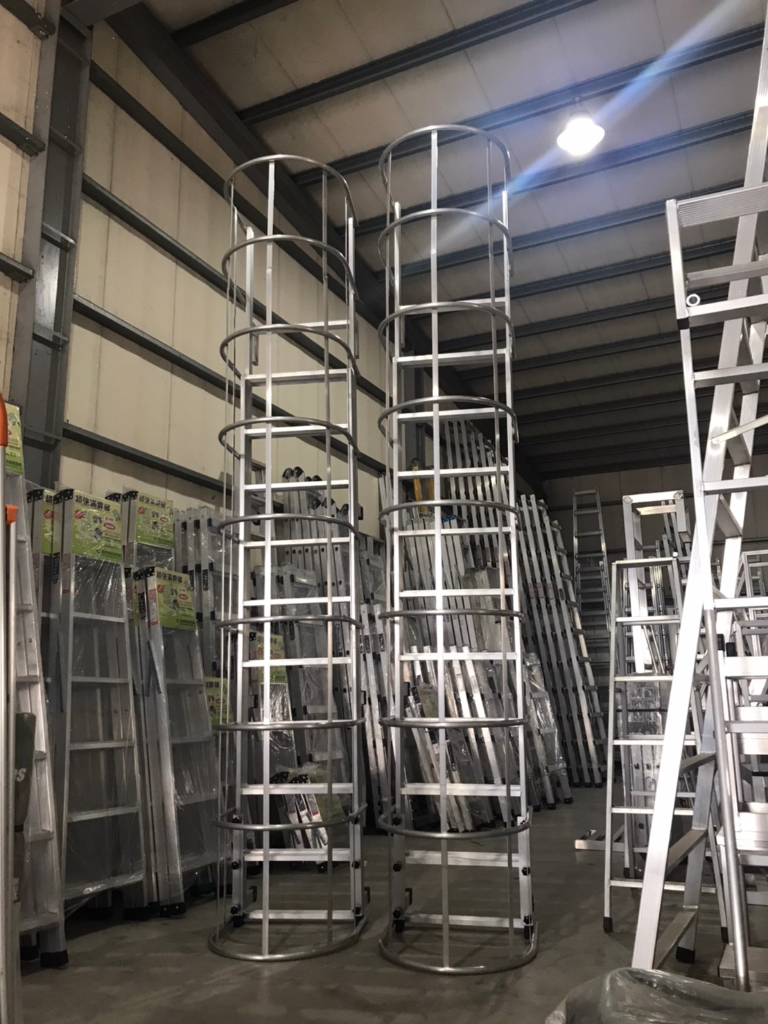 公共工程專用伸縮護籠梯