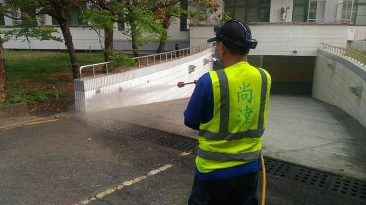 戶外病媒小黑蚊防治消毒工作