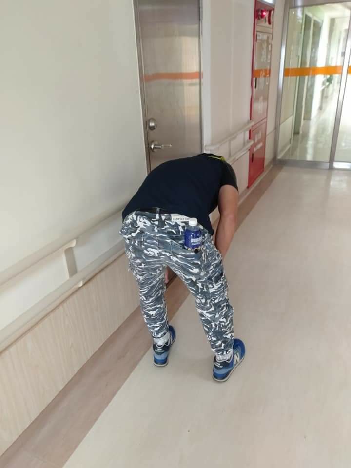 蟑螂餌膠施打作業