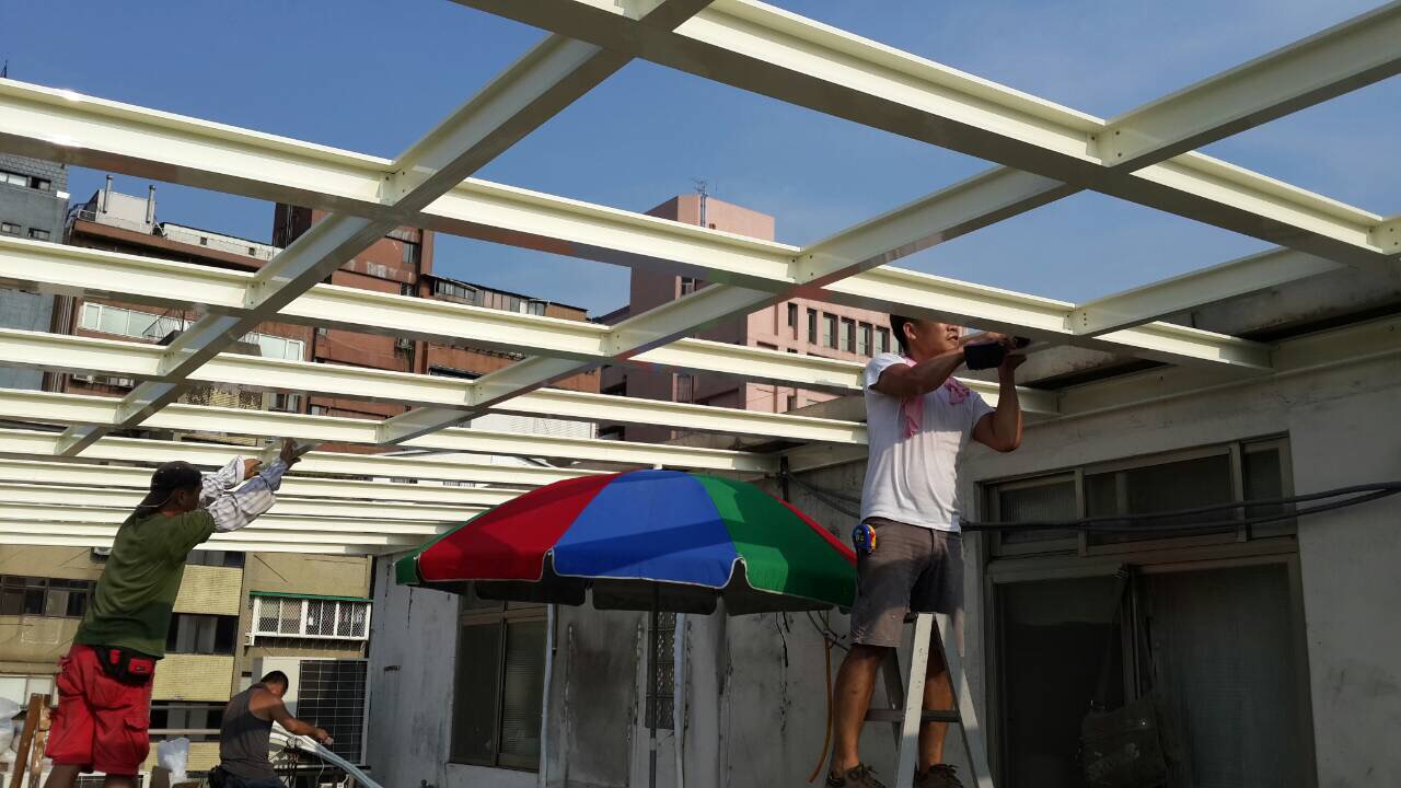 台北市內湖鋁製鋼構玻璃屋