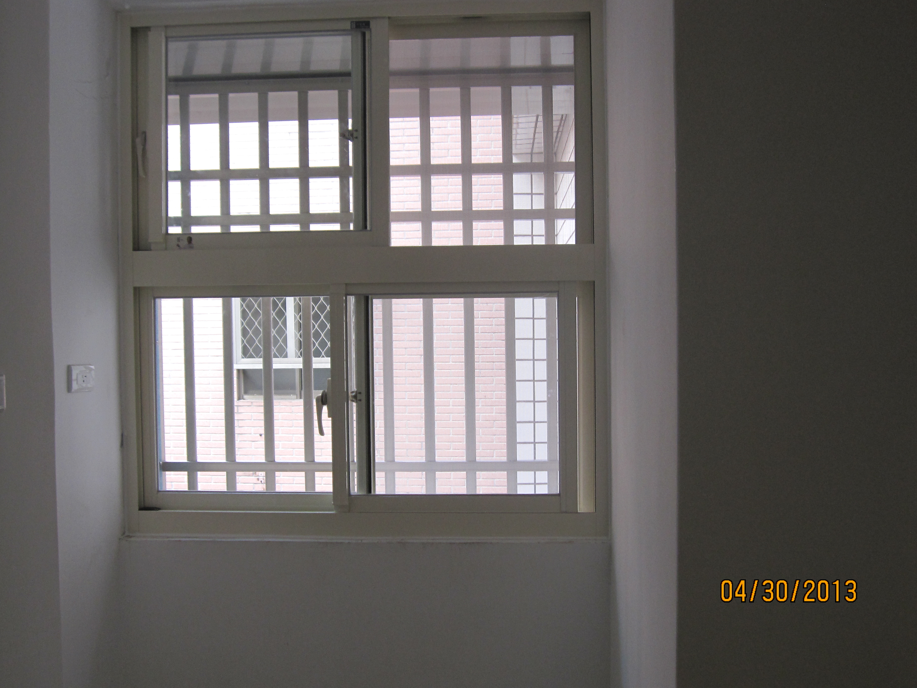 鋁門窗氣密窗施工