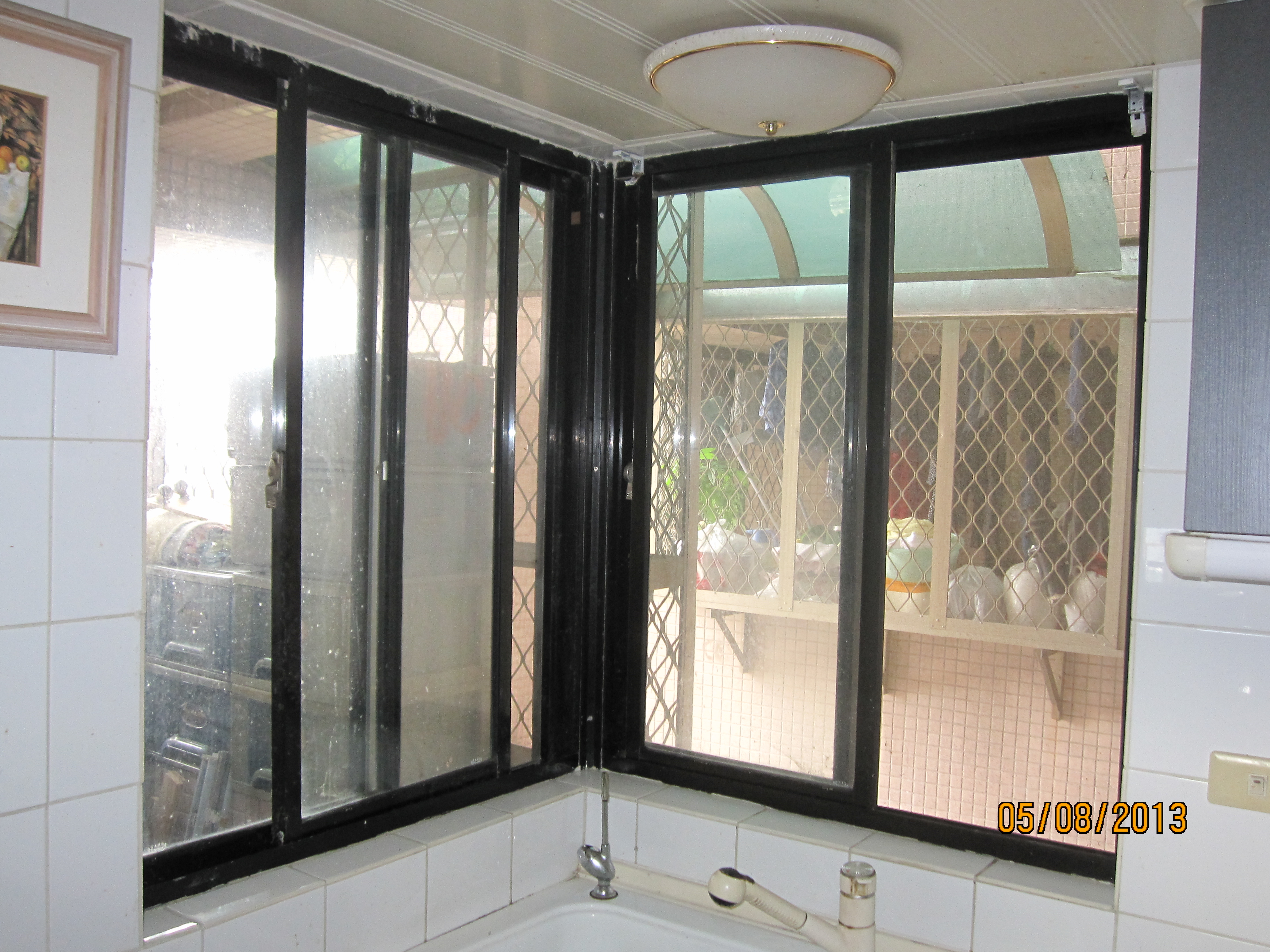 鋁門窗氣密窗施工