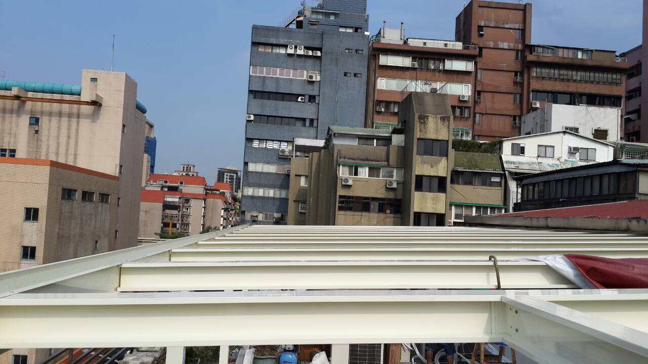 台北市內湖鋁製鋼構玻璃屋
