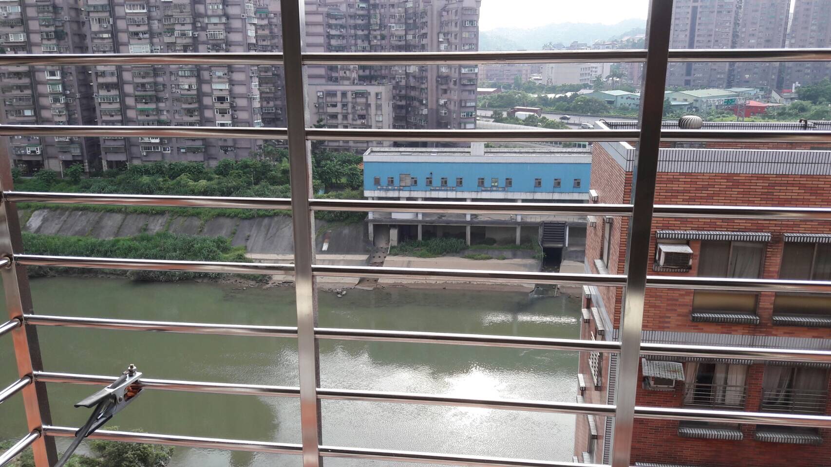 住家裝潢泥作,高空鐵窗安裝