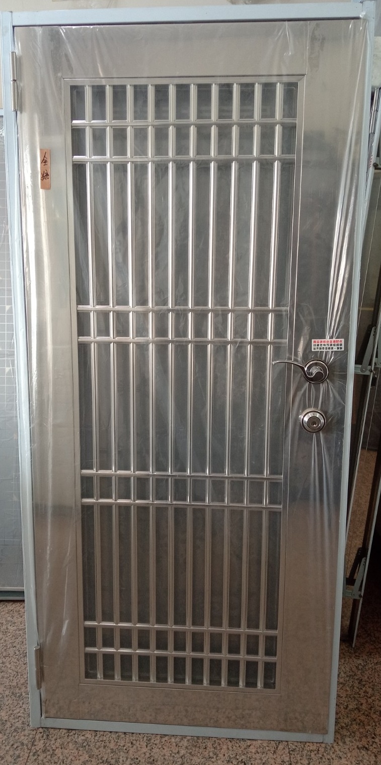 白鐵門附和式紗-外門