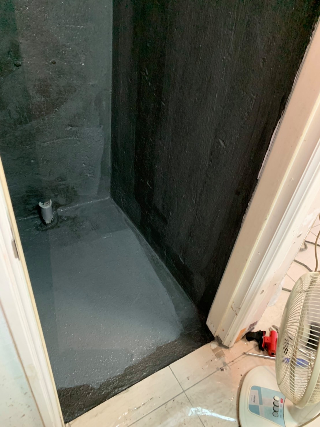台南民權路浴室施作樹脂彈性水泥