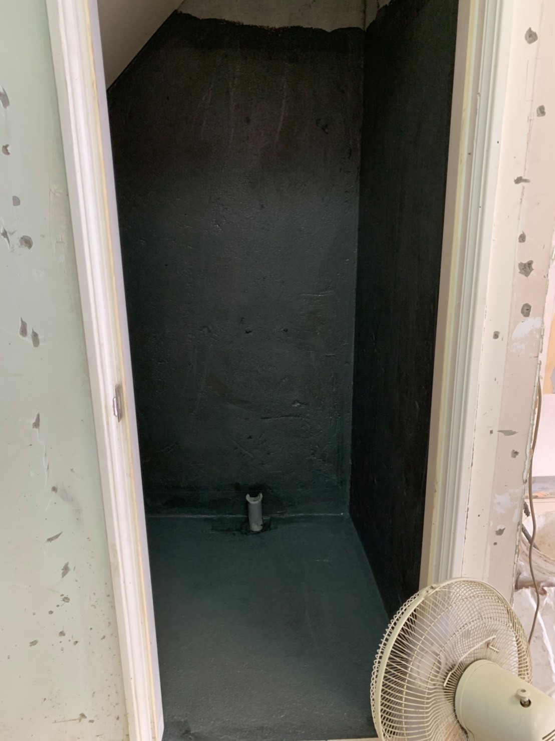 台南民權路浴室施作樹脂彈性水泥