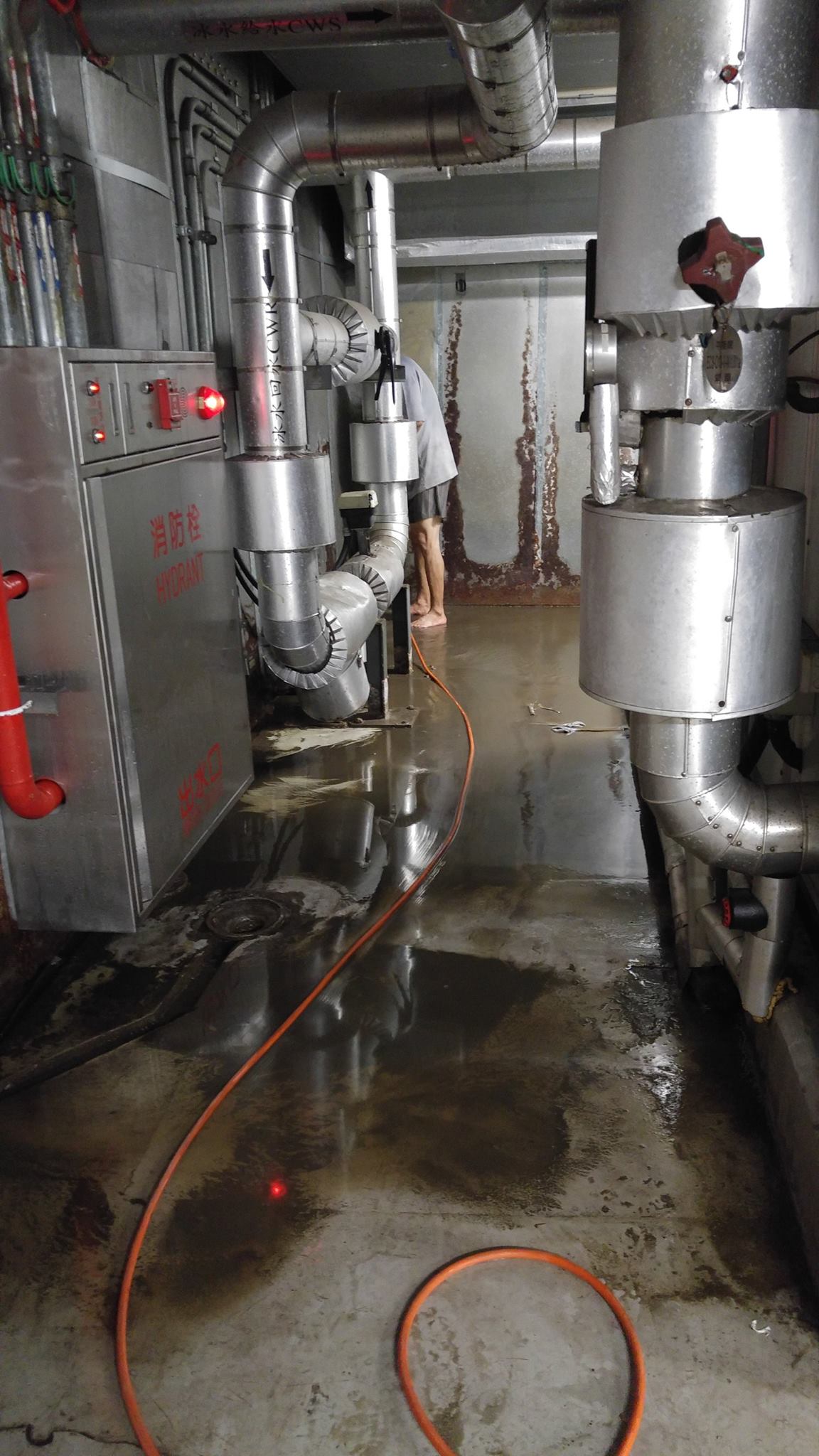 高雄大東捷運站施做超高壓水刀通管